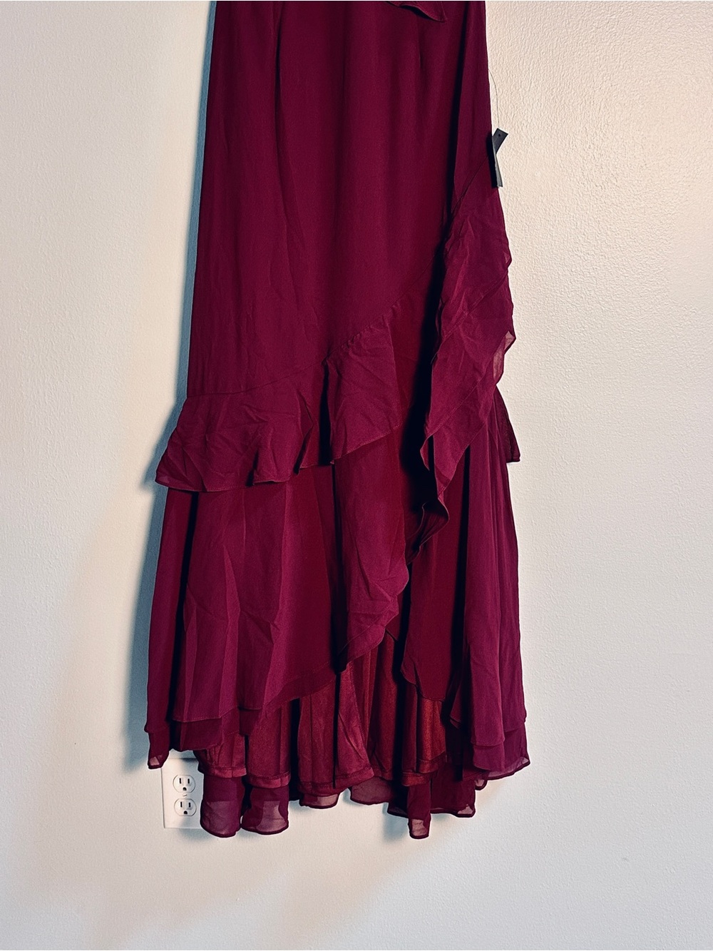 Lulu's Charming Event Burgundy Asymmetrical Ruffled Maxi Dress Small Wedding NWT - Picture 6 of 12